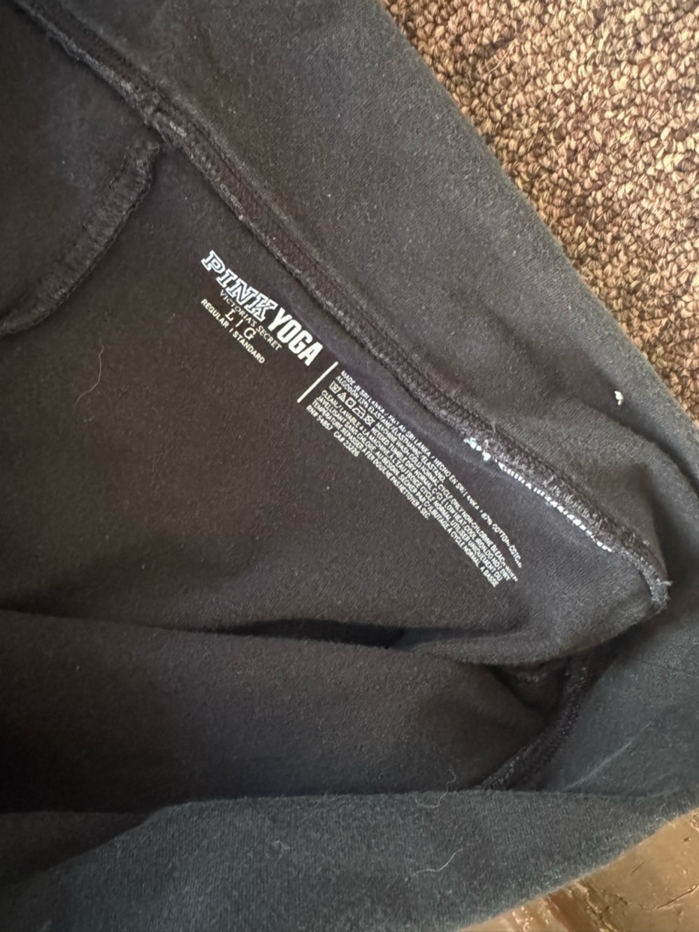 Victoria's Secret Pink Yoga Black Flared Yoga Pants y2K - women’s large - Picture 5 of 7